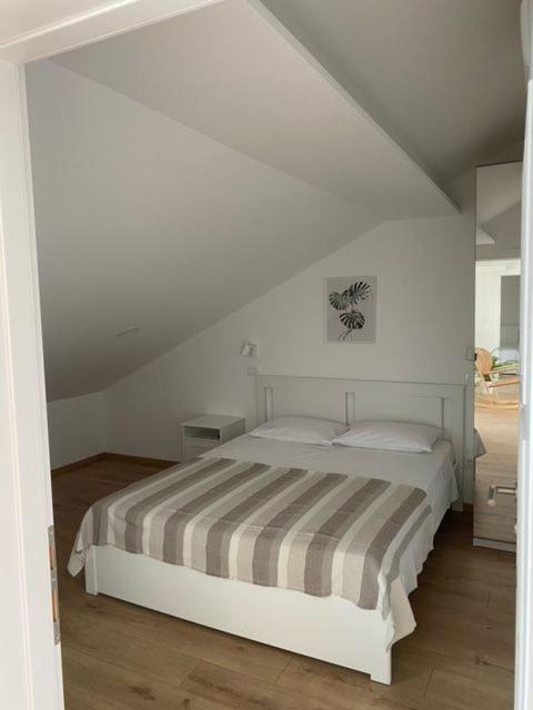 Apartments Vala Grebaštica 외부 사진